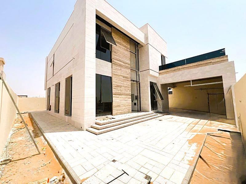 Villa and carport