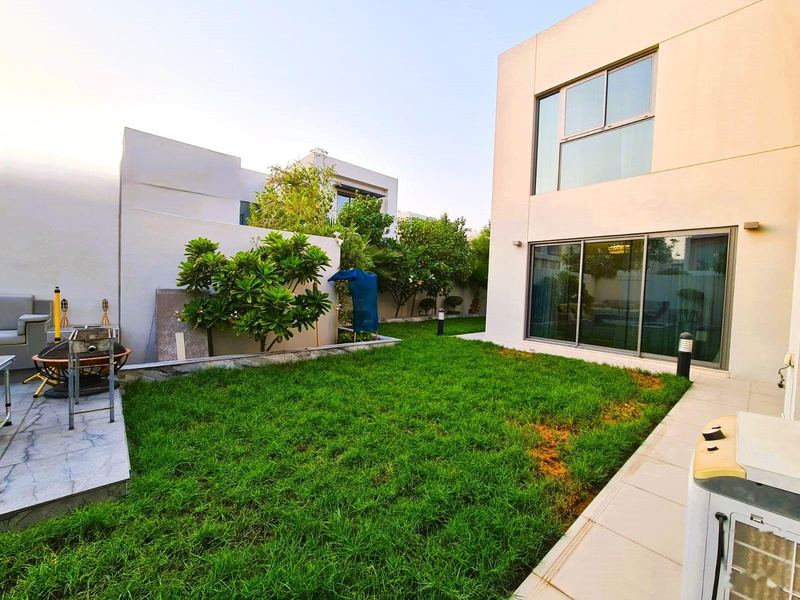Corner villa and lawn, Al Yasmeen, Al Zahia